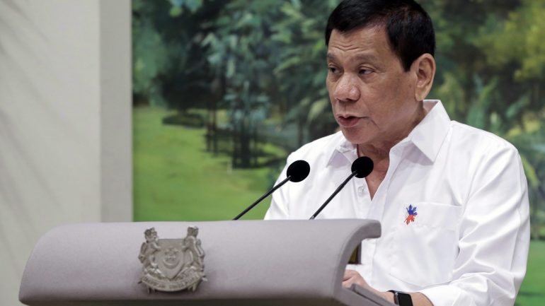 A violenta campanha liderada por Duterte contra as drogas está a merecer duras críticas