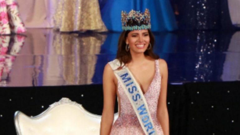 Stephanie Del Valle tornou-se a segunda mulher da ilhas do Caribe a ganhar o prémio de Miss Mundo