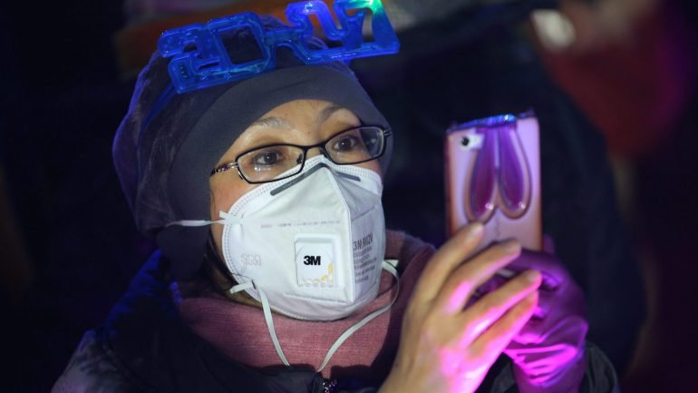 Um total de 24 cidades chinesas começaram 2017 sob alerta vermelho, o mais grave, por elevada poluição atmosférica