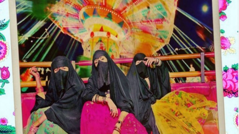 O desmantelamento do patriarcado é um dos temas chave desta canção, vinda da Arábia Saudita