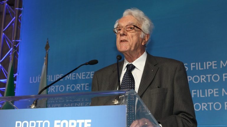 Daniel Serrão nasceu a a 1 de março de 1928, em Vila Real