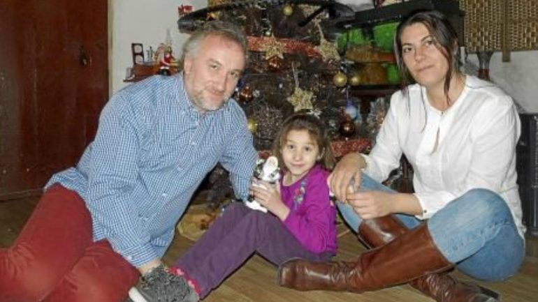 O casal, Fernando Blanco e Marga Garau, foi detido por ter recebido quase um milhão de euros para alegadamente curar uma doença rara da filha que se provou ser falsa