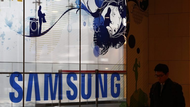 A afirmação da Samsung aconteceu durante um interrogatório de 22 horas a que foi submetido por investigadores encarregues do caso de corrupção