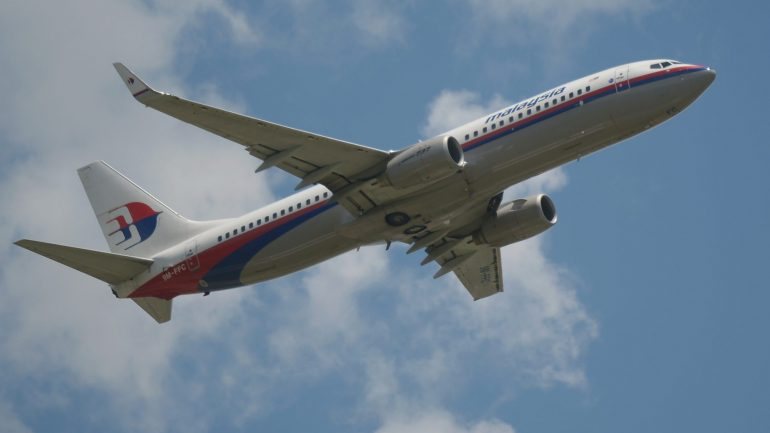 O voo da Malaysia Airlines desapareceu a 8 de março de 2014 com 239 pessoas a bordo