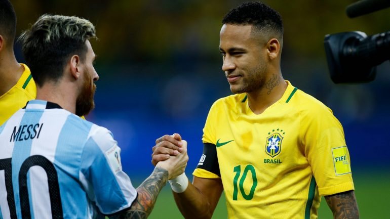 Messi e Neymar são dois dos vários nomes mais sonantes no caso de fraude fiscal