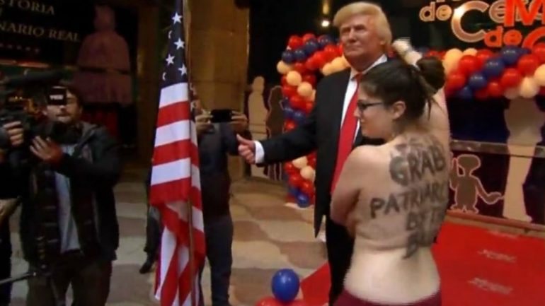 &quot;A Femen acaba de agarrar a figura de Trump pelas bolas&quot;, festejou a organização