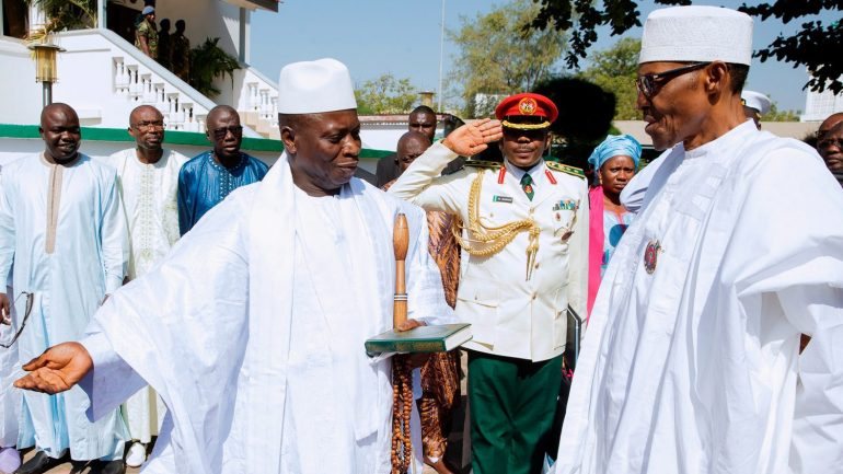 A Gâmbia vive uma grave crise política depois do Presidente cessante anunciar que não reconhece os resultados das presidenciais, uma semana depois de ter felicitado Adama Barrow pela vitória no escrutínio