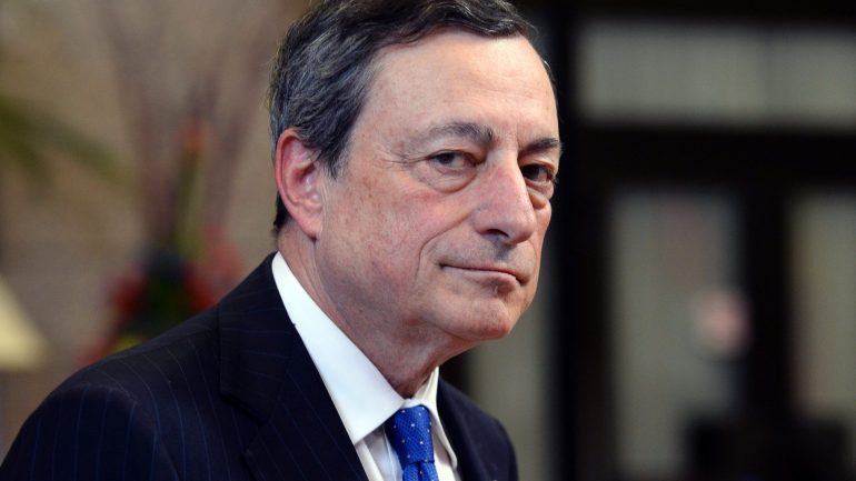 Mario Draghi. Ligações ao Grupo dos 30 suscitou nova investigação