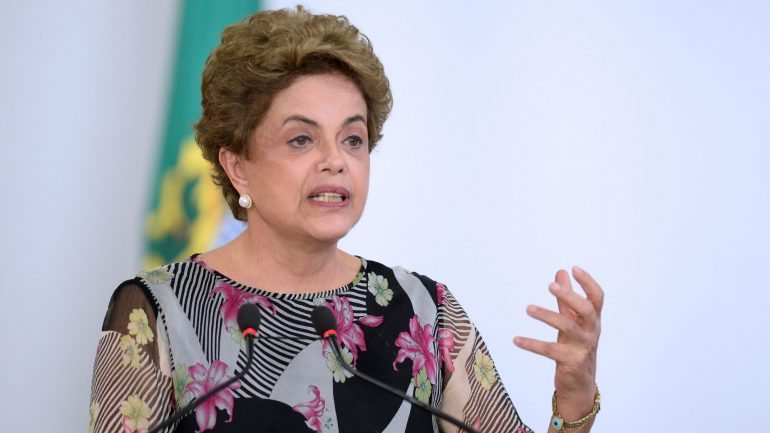 Dilma Rousseff esteve esta terça-feira em Sevilha a participar num encontro internacional sobre capitalismo