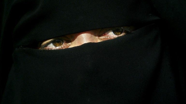 A Áustria não é o primeiro país a proibir o uso de véus islâmicos integrais em locais públicos