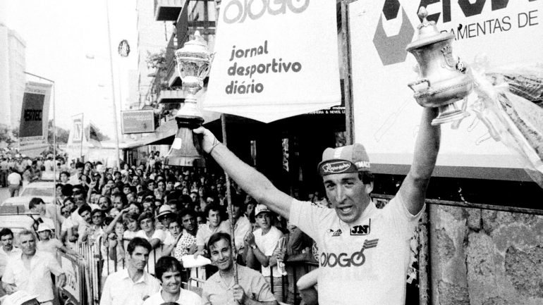 Contrarrelógio em Matosinhos, última etapa: Marco Chagas festeja a terceira vitória na Volta a Portugal, em 1985, pelo Sporting