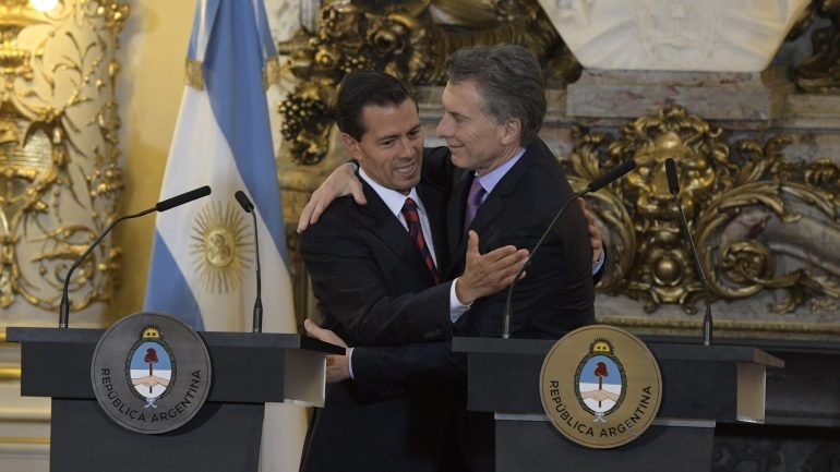 Peña Nieto deu instruções para se acelerar o processo de novas &quot;negociações comerciais&quot; com a Argentina