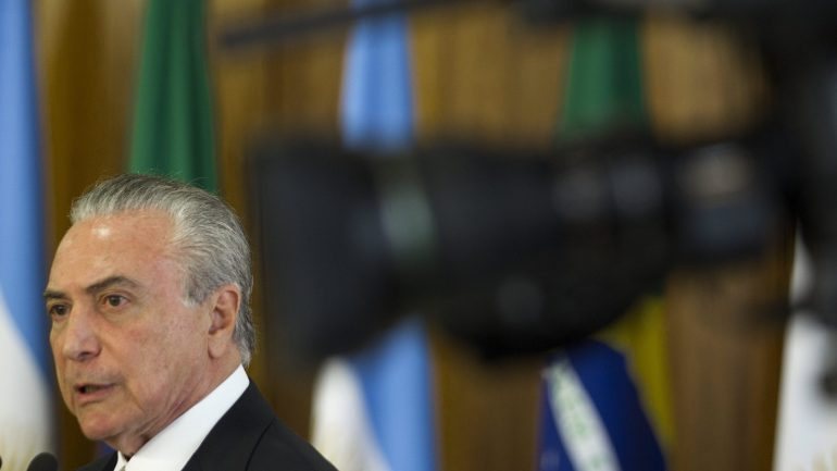 Uma vez confirmado o nome do sucessor de Alexandre de Moraes na Justiça, Temer tem de nomear um novo ministro dos Negócios Estrangeiros, após a demissão na quarta-feira de José Serra