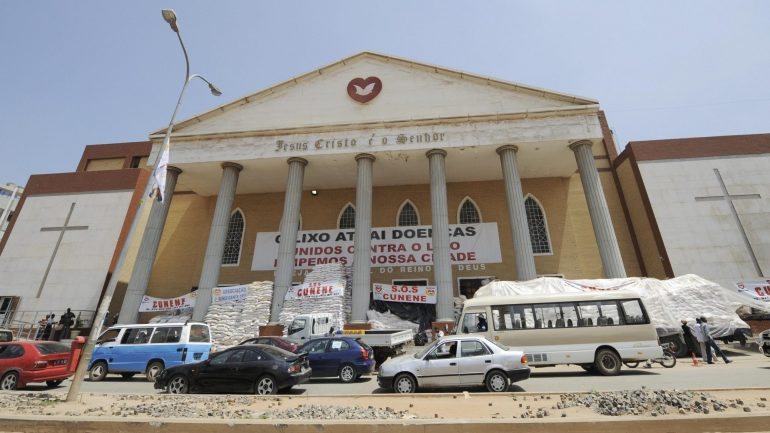 Imagem ilustrativa de uma igreja em Luanda.