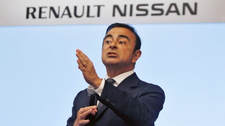 Garante Ghosn que, enquanto o Estado francês se mantiver como accionista da Renault, nada muda na Aliança
