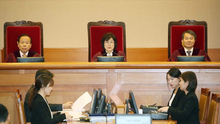 O Ministério Público considerou Park como cúmplice no caso que tem como protagonista Choi Soon-sil, conhecida como a &quot;Rasputina&quot; sul-coreana pela sua proximidade à chefe de Estado