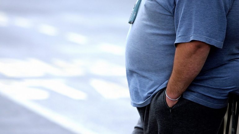 A investigação examinou cerca de 200 estudos já realizados anteriormente, que comprovavam a existência de uma ligação entre a gordura corporal e o desenvolvimento de células cancerígenas