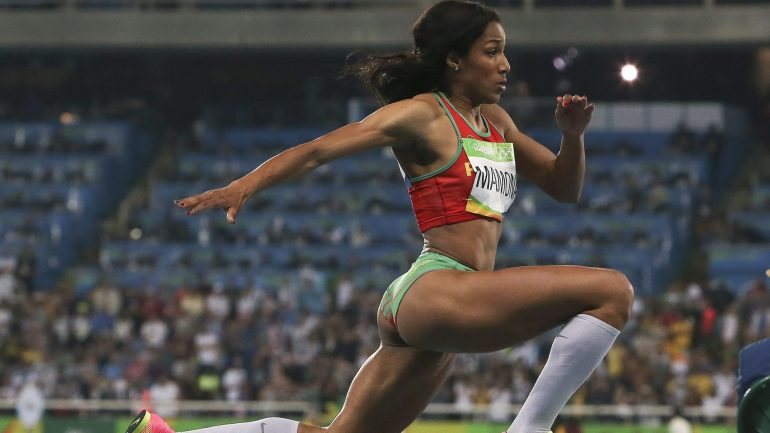 Patricia Mamona foi sétima e primeira repescada para a final, com 14,03 metros, enquanto Susana Costa foi a oitava posicionada