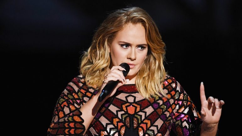 Adele finalmente desfez o mistério que intrigava muitos