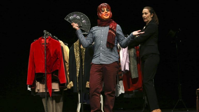 A peça estreia no dia 25, às 21h30, no Teatro Lethes, em Faro, onde fica em cena até ao dia 2 de abril
