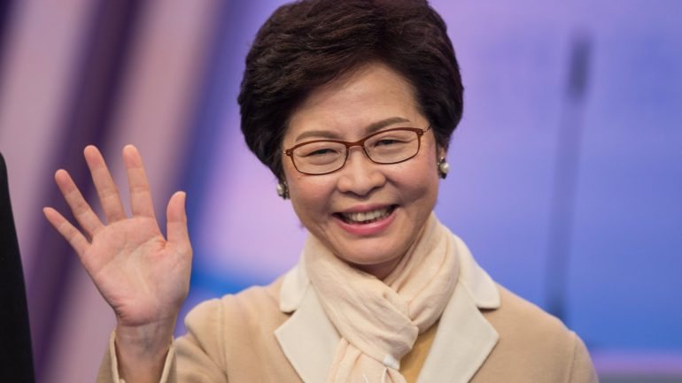 Carrie Lam venceu as eleições à primeira volta com 776 votos