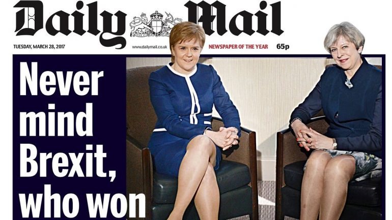 A manchate do jornal diz: &quot;Never mind Brexit, who won legs-it!&quot;