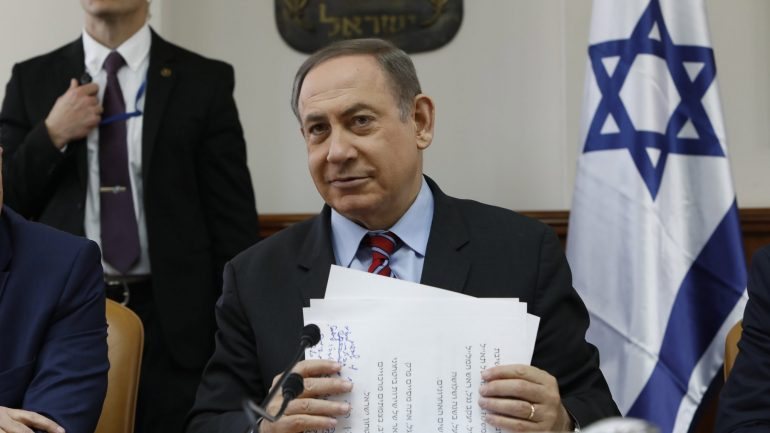 O primeiro-ministro israelita acrescentou que nas próximas horas serão divulgados pormenores sobre a decisão