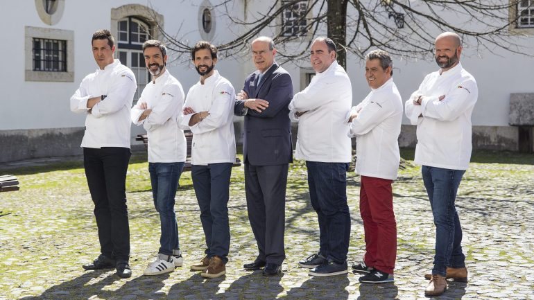 Na foto: Rui Silvestre, Henrique Sá Pessoa, José Avillez, Fernando Pinto, Vítor Sobral, Rui Paula e Miguel Laffan, as caras desta parceria.
