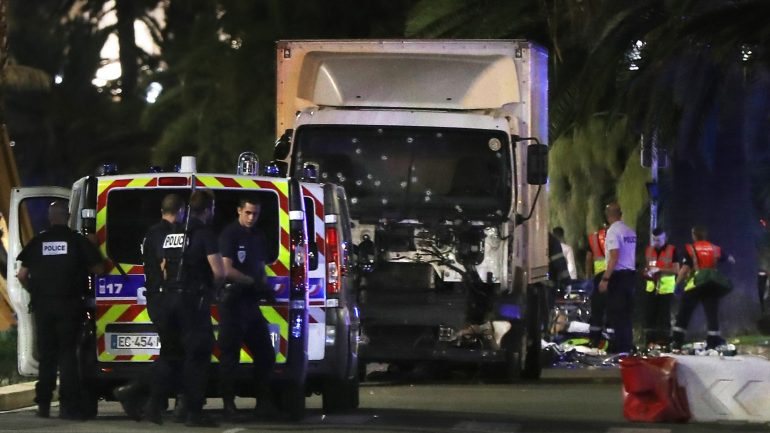 No ataque com camião, em Nice, a 14 de Julho, 84 pessoas perderam a vida