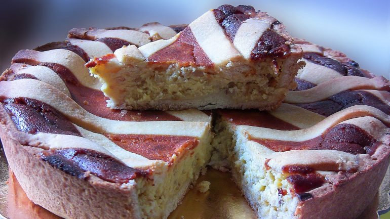 A Pastiera Napoletana é um bolo italiano servido na Páscoa