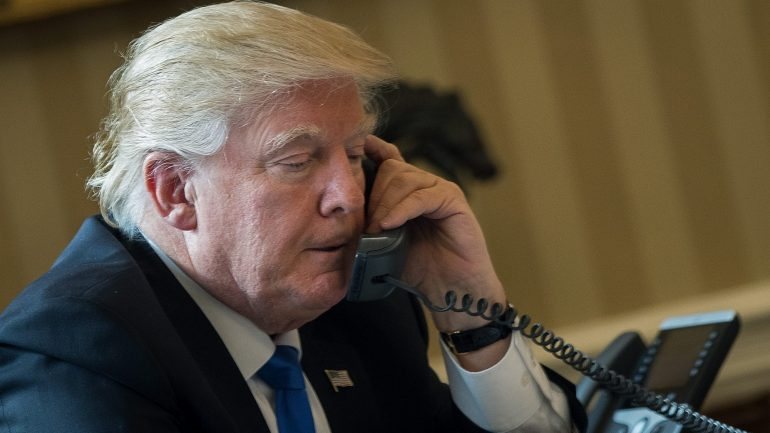 Trump ao telefone com Vladimir Putin em janeiro