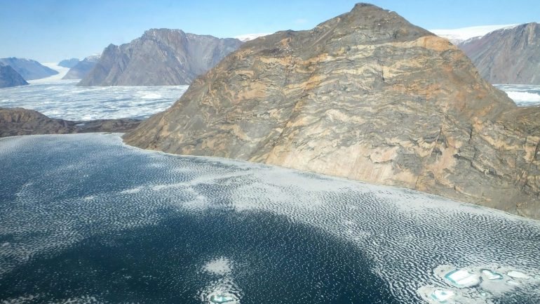 Os investigadores transmitiram preocupação sobre os efeitos da poluição nos ecossistemas árticos