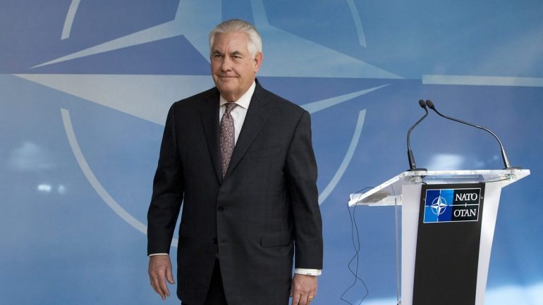 O Secretário de Estado norte-americano, Rex Tillerson, acusa o Irão de destabilizar a situação no Médio Oriente.