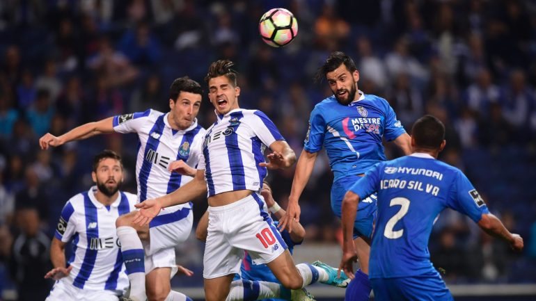André Silva voltou a ter uma noite de completa desinspiração: esta noite o FC Porto nem pelo chão nem pelo ar conseguiu marcar