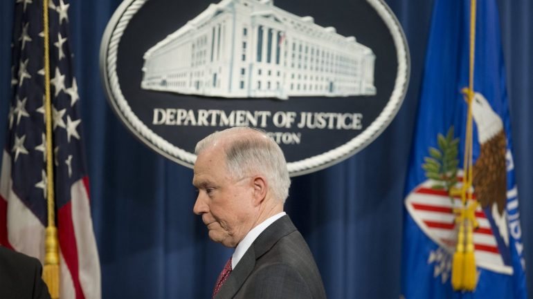 Como procurador-geral, Jeff Sessions comanda o Departamento de Justiça norte-americano, a mais alta instituição de justiça nos EUA