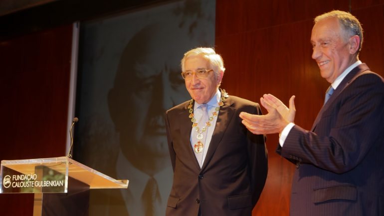 Santos Silva discursou na sede da Gulbenkian, em Lisboa, antes de Isabel Mota
