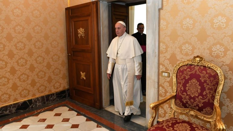 Francisc recebe o Presidente norte-americano, Donald Trump, no próximo dia 24 de maio no Vaticano
