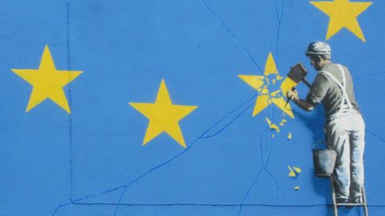 O mais conhecido artista de rua, Banksy, deixou o mundo saber a sua opinião em relação à decisão do Reino Unido em sair da União Europeia