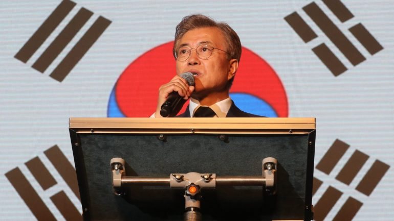 Moon recolheu 41% dos votos, enquanto o adversário conservador Hong Joon-pyo somou 24%