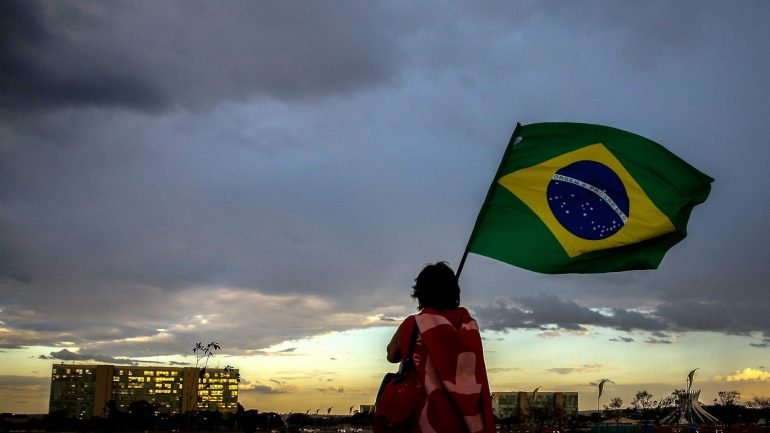 O resultado oficial do PIB brasileiro do primeiro trimestre do ano será divulgado no próximo dia 1 de junho pelo Instituto Brasileiro de Geografia e Estatística