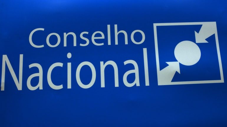 Telmo Correia afirmou que &quot;o Conselho Nacional tem uma opinião unânime de elogio à candidatura da presidente do partido em Lisboa&quot;