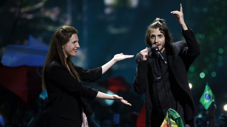Salvador Sobral foi o primeiro português a ganhar a Eurovisão, com o tema &quot;Amar pelos Dois&quot;