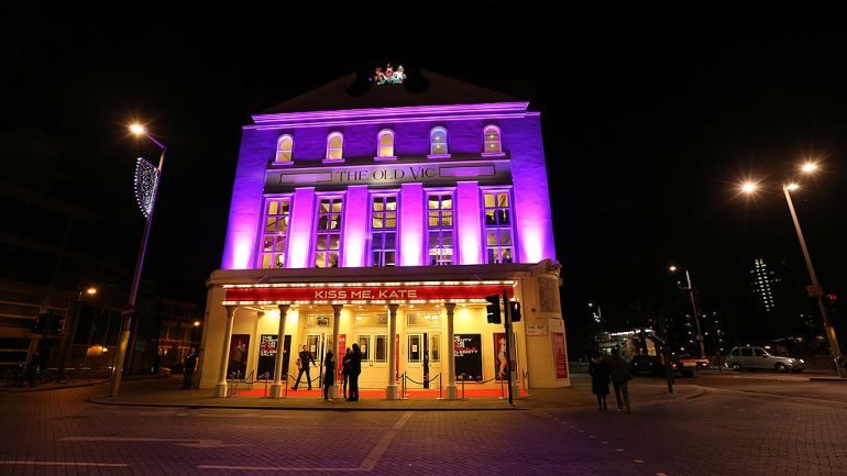 Teatro Old Vic, no centro de Londres, foi evacuado este sábado durante uma matiné
