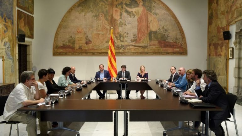 Governo e forças políticas reuniram-se esta segunda-feira no Palau de la Generalitat