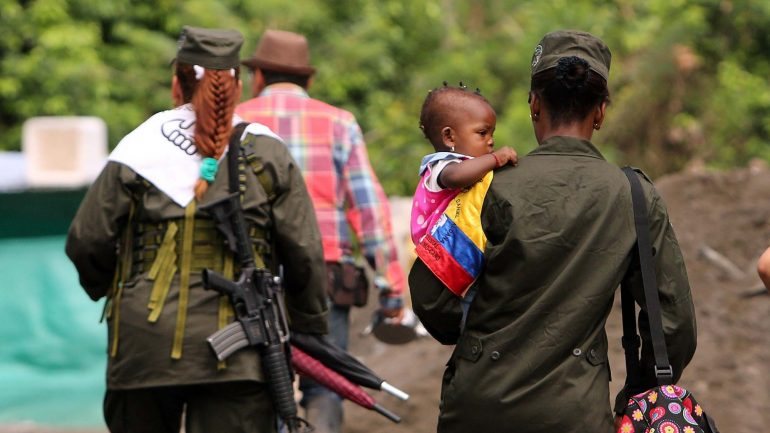 Em abril, as Nações Unidas estimaram o arsenal das FARC em aproximadamente sete mil armas