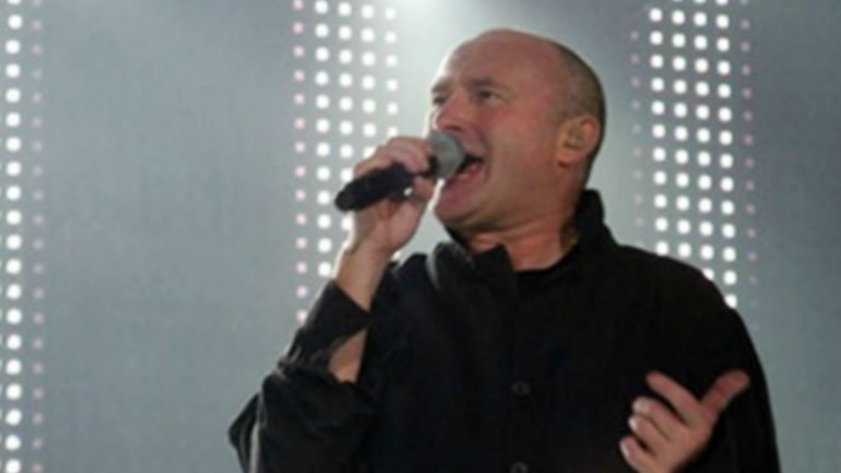 Phil Collins, de 66 anos, deverá retomar a tournée no domingo em Colónia, na Alemanha