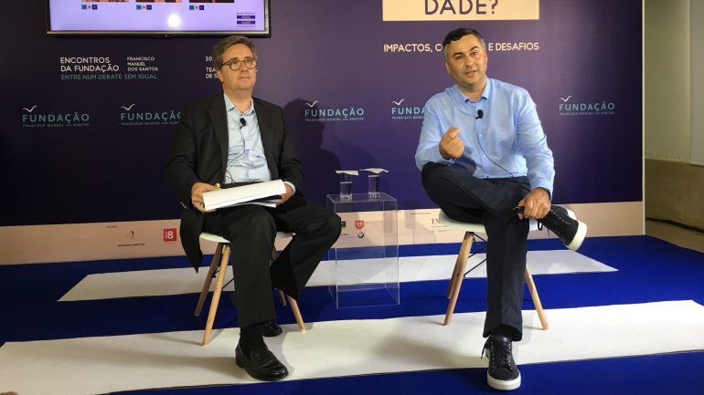 David Lopes (esquerda) e Fernando Alexandre (direita), na apresentação do 7º encontro nacional da FFMS