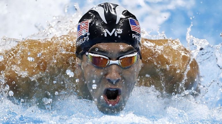 Michael Phelps vai competir contra um tubarão branco, testando a sua velocidade e proeza aquática, no programa Great Gold vs. Great White