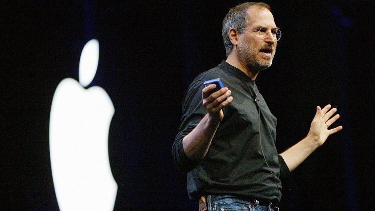 Steve Jobs, CEO da Apple, morreu em outubro de 2011, vítima de cancro