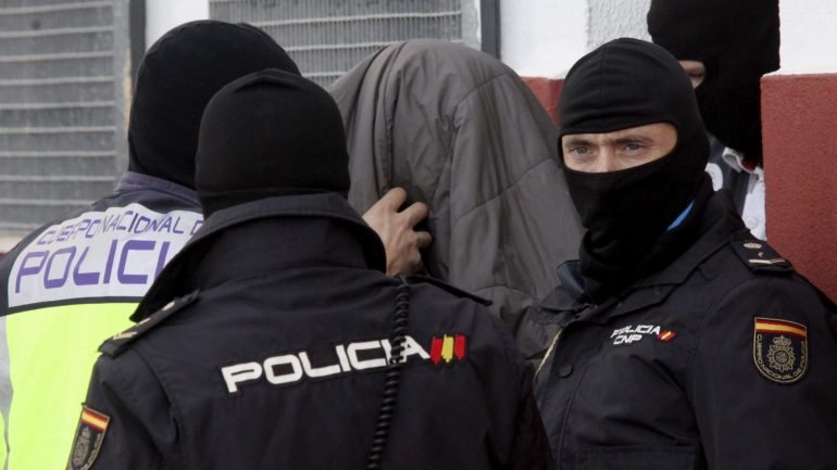 As detenções ocorreram em Madrid, Tenerife, Bilbau, Cáceres e Benidorm